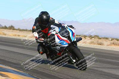 media/Jan-13-2024-SoCal Trackdays (Sat) [[9c032fe5aa]]/Turn 14 Inside (150pm)/